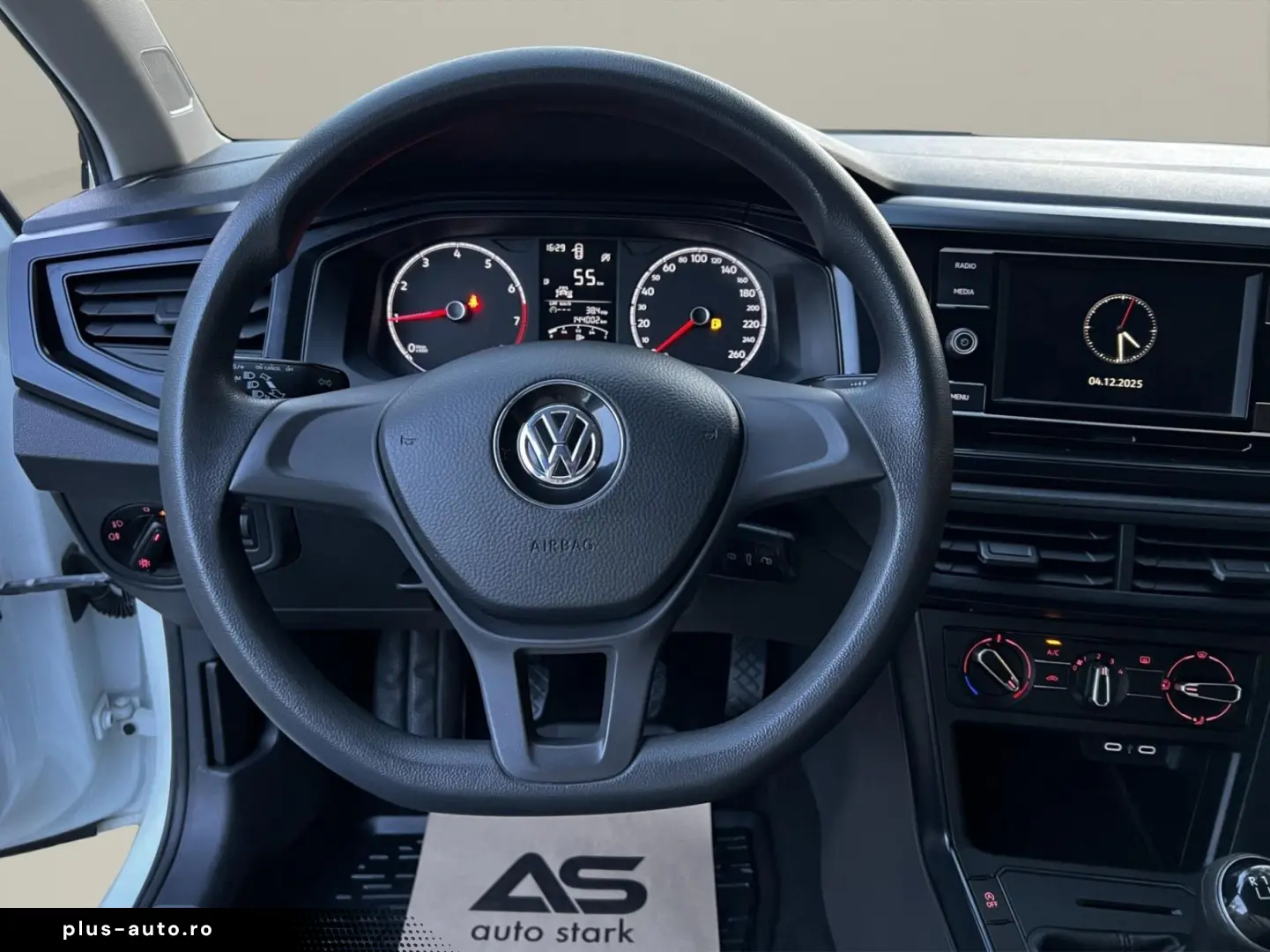 Volkswagen Polo Gen-Vi-2017