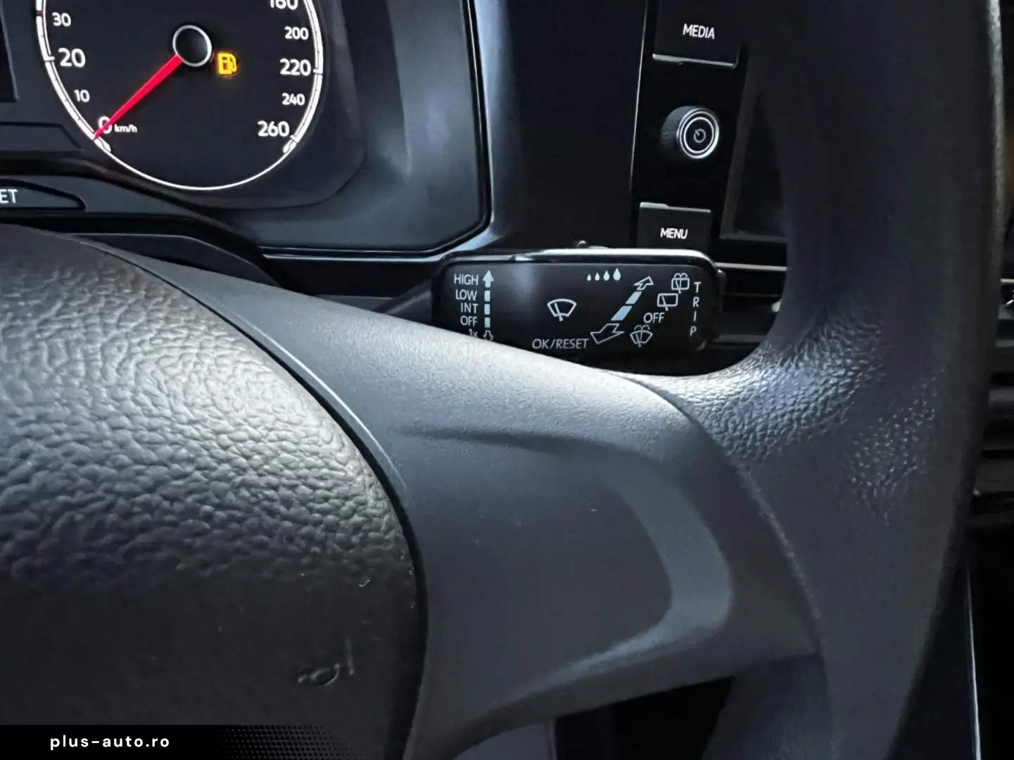 Volkswagen Polo Gen-Vi-2017