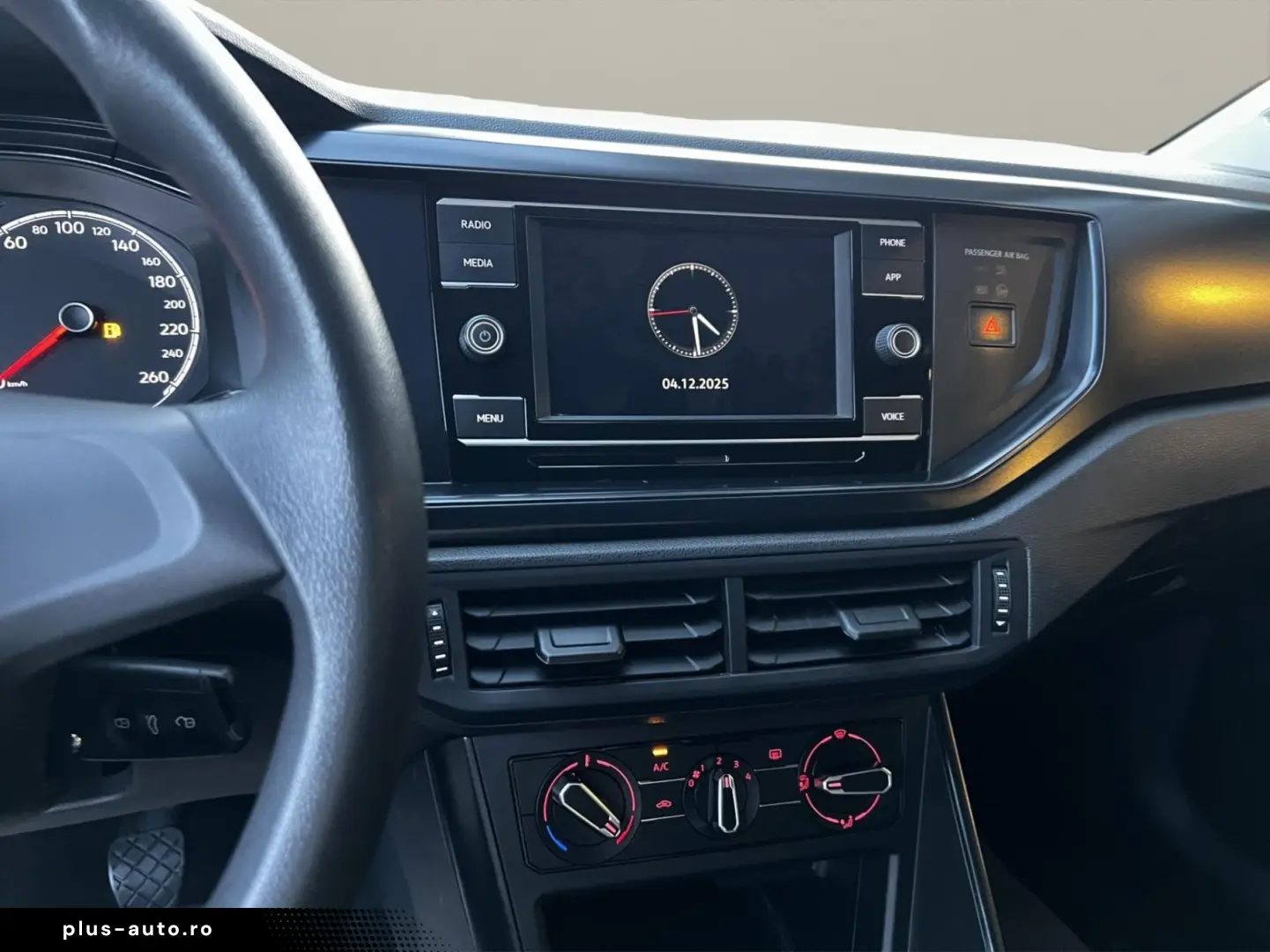 Volkswagen Polo Gen-Vi-2017