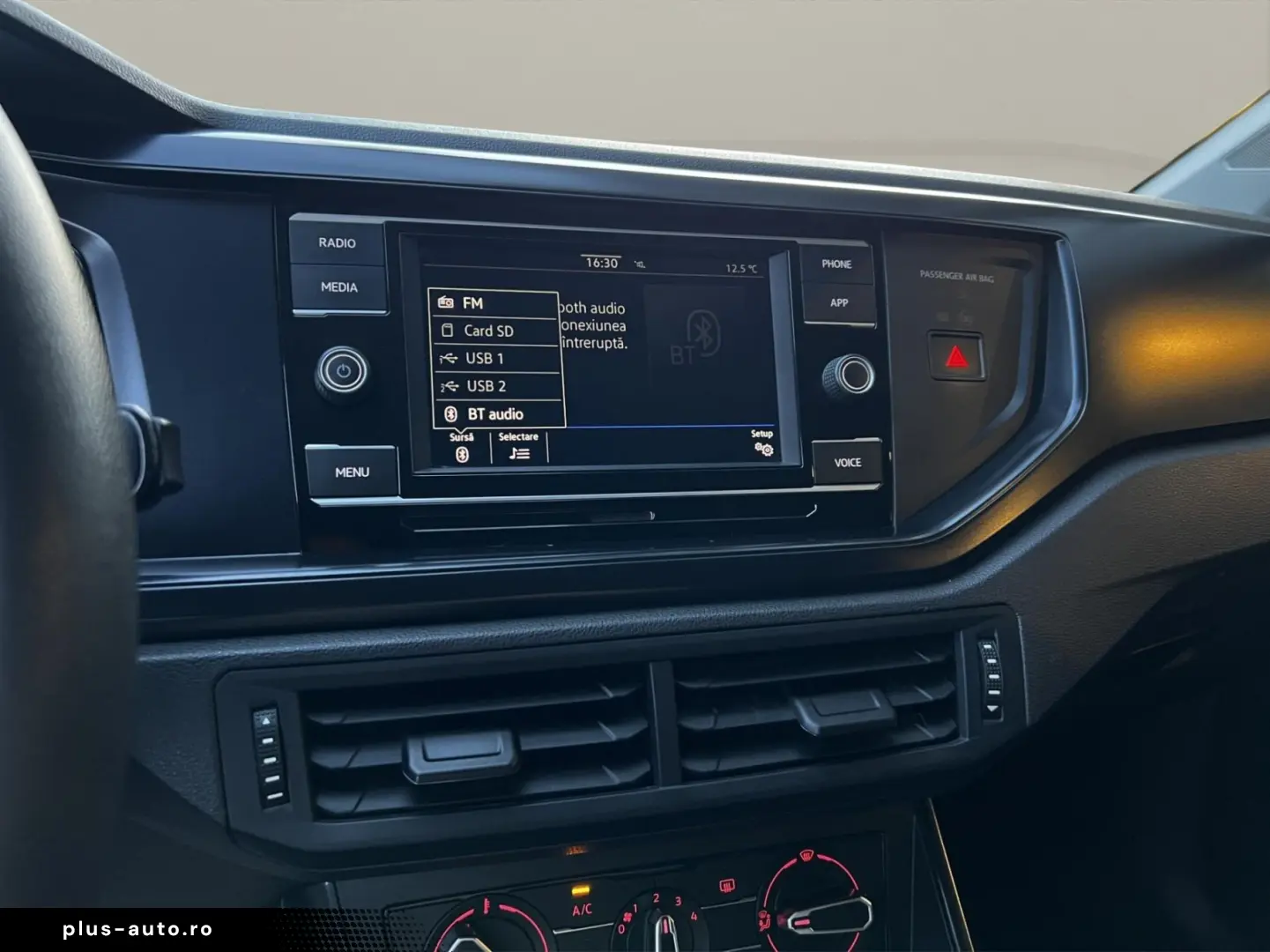 Volkswagen Polo Gen-Vi-2017