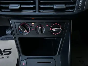 Volkswagen Polo Gen-Vi-2017