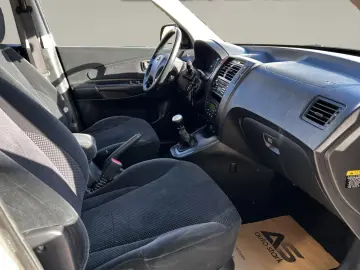 Hyundai Tucson Gen-I-2004-2010