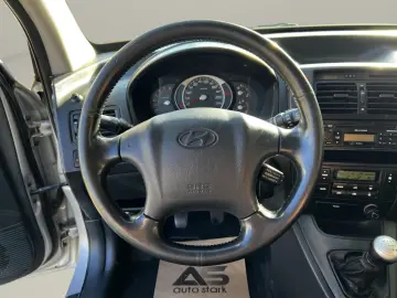Hyundai Tucson Gen-I-2004-2010