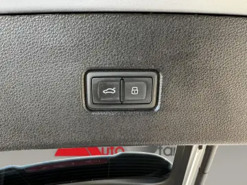 Audi Q5 40 TDI quattro S tronic MHEV Advanced