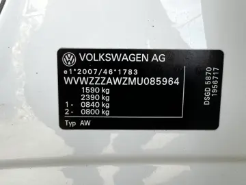 Volkswagen Polo Gen-Vi-2017