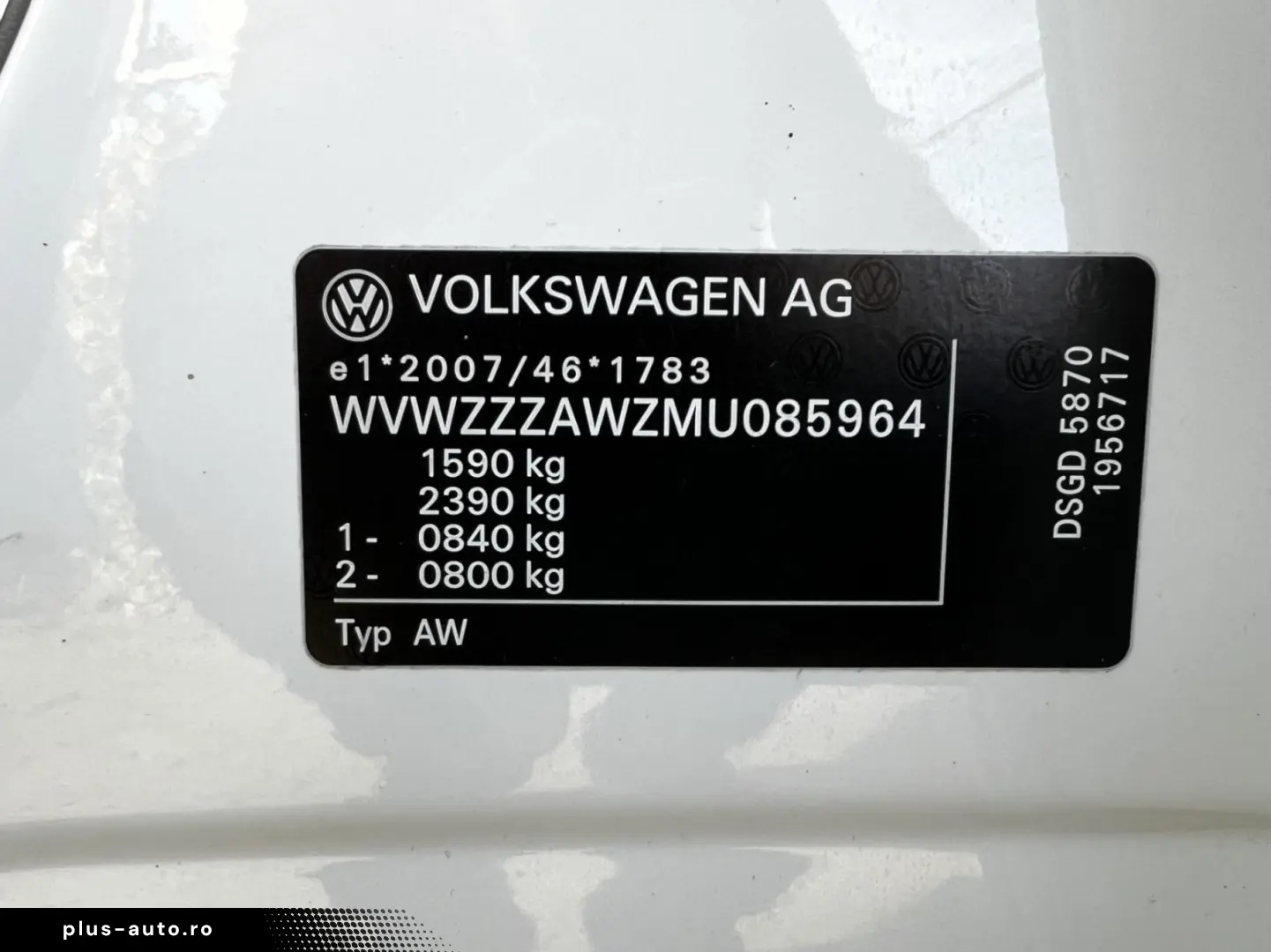 Volkswagen Polo Gen-Vi-2017