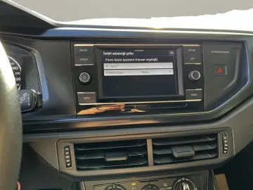 Volkswagen Polo Gen-Vi-2017