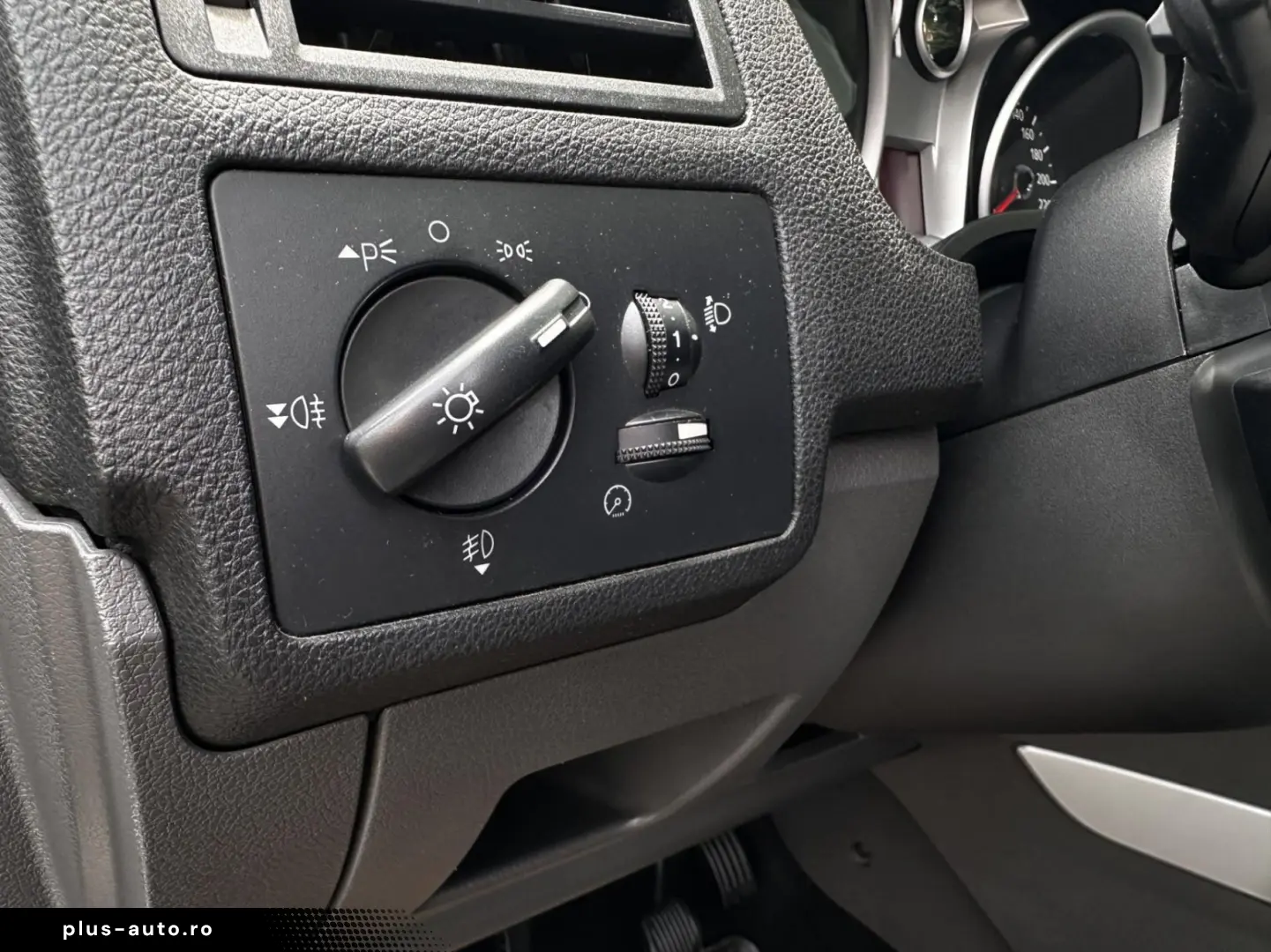 Ford Kuga Gen-I-2008-2012