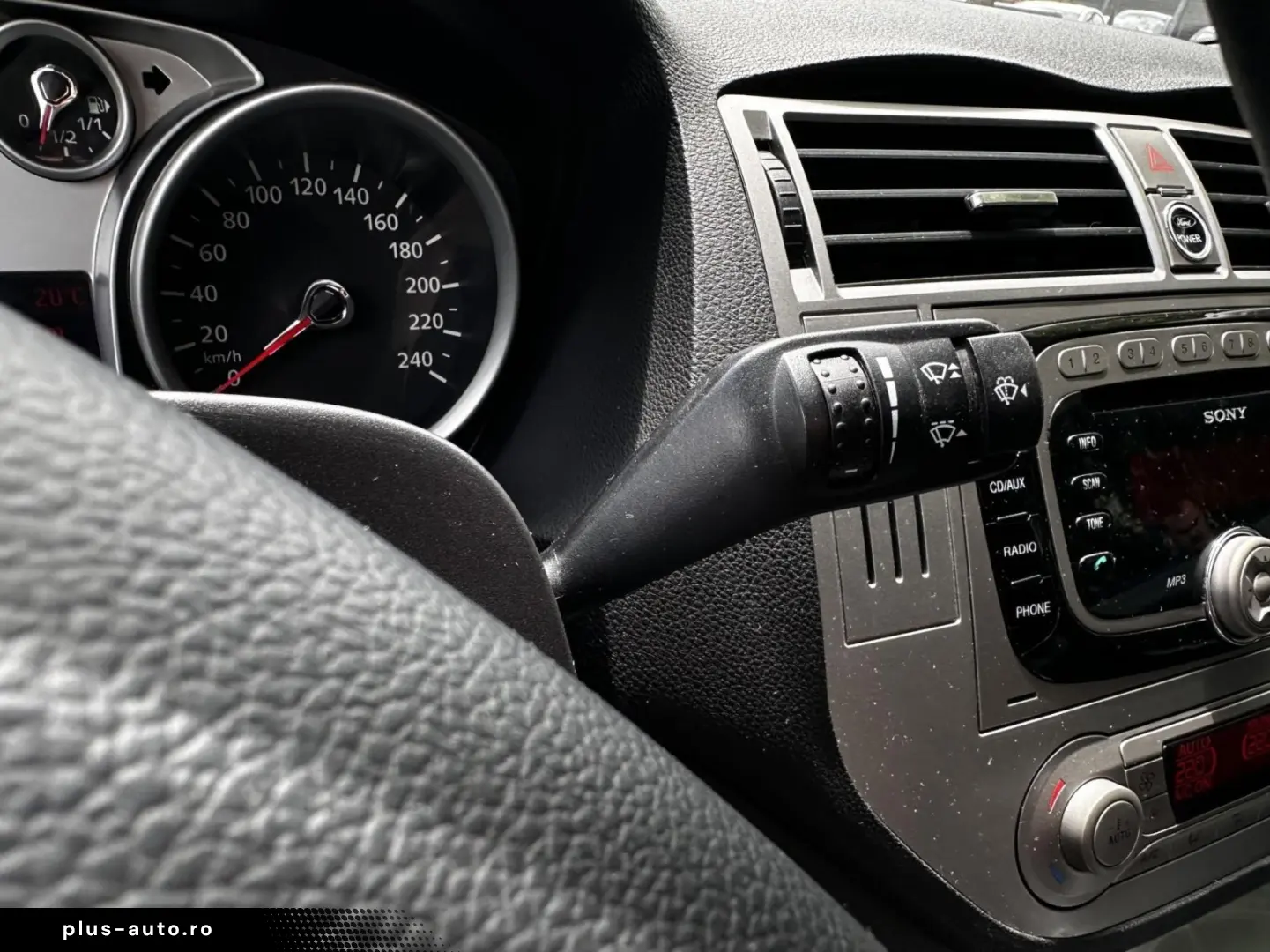 Ford Kuga Gen-I-2008-2012