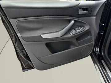 Ford Kuga Gen-I-2008-2012