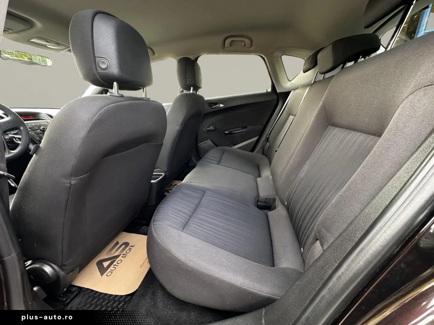 Opel Astra Gen-J-2009-2018