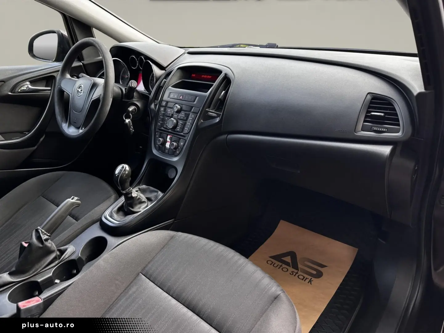 Opel Astra Gen-J-2009-2018