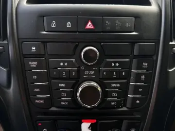 Opel Astra Gen-J-2009-2018