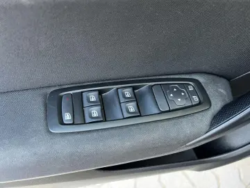 Renault Megane TCe 140 GPF Life