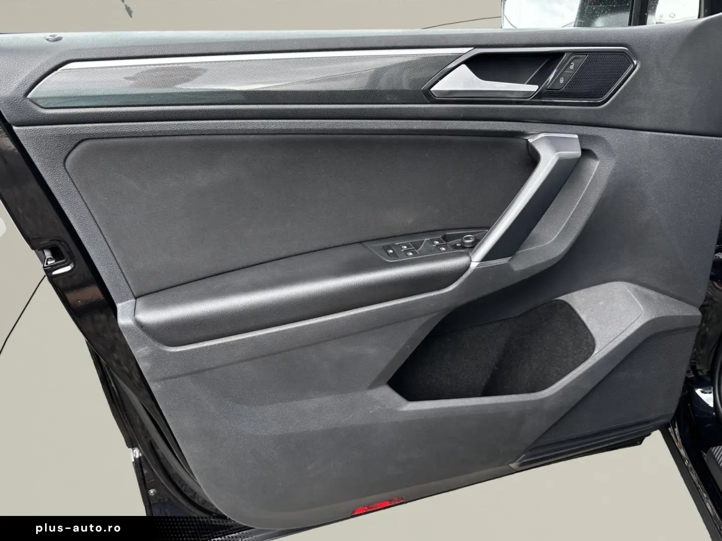 Volkswagen Tiguan Gen-Ii-2016