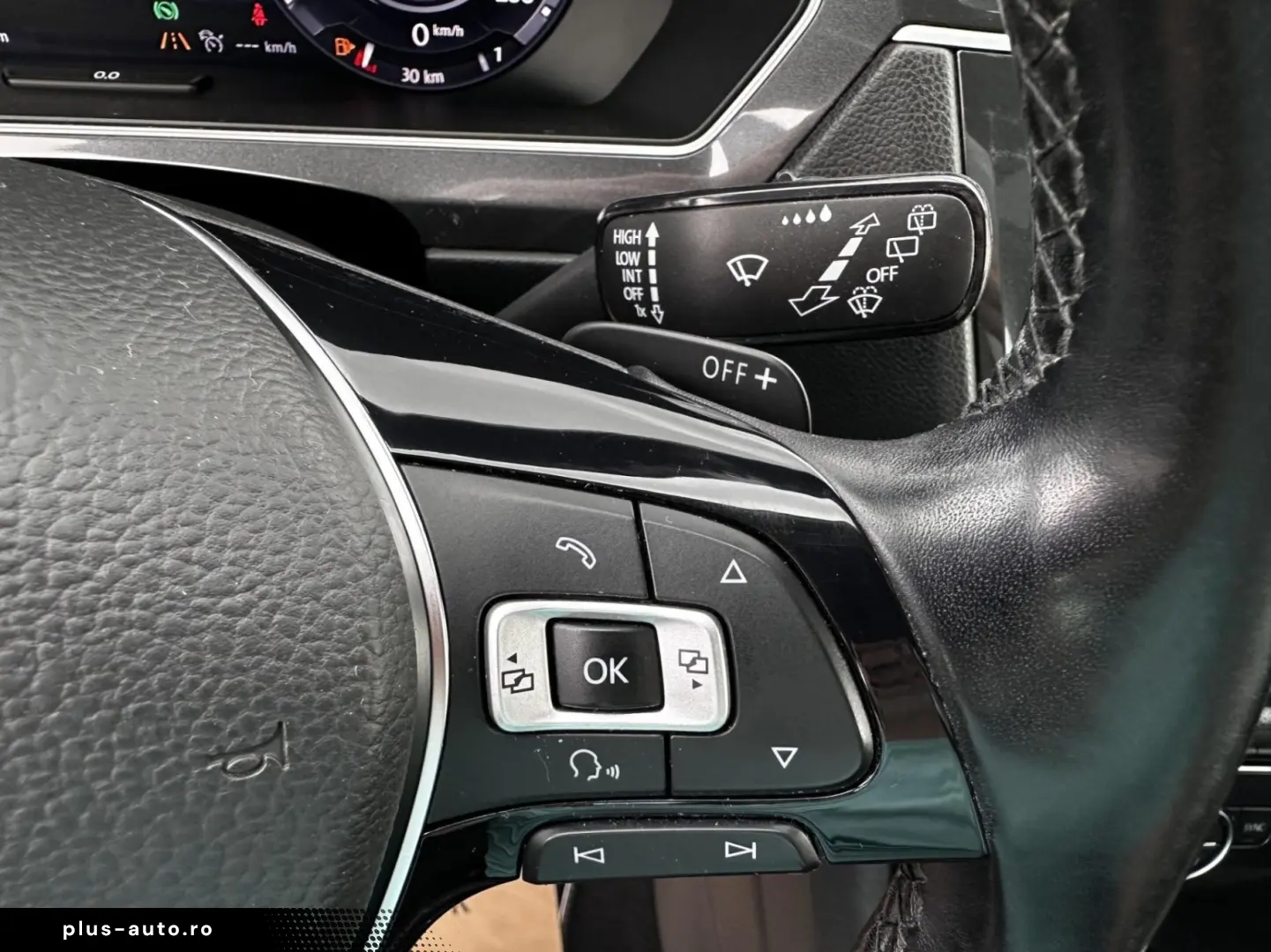 Volkswagen Tiguan Gen-Ii-2016