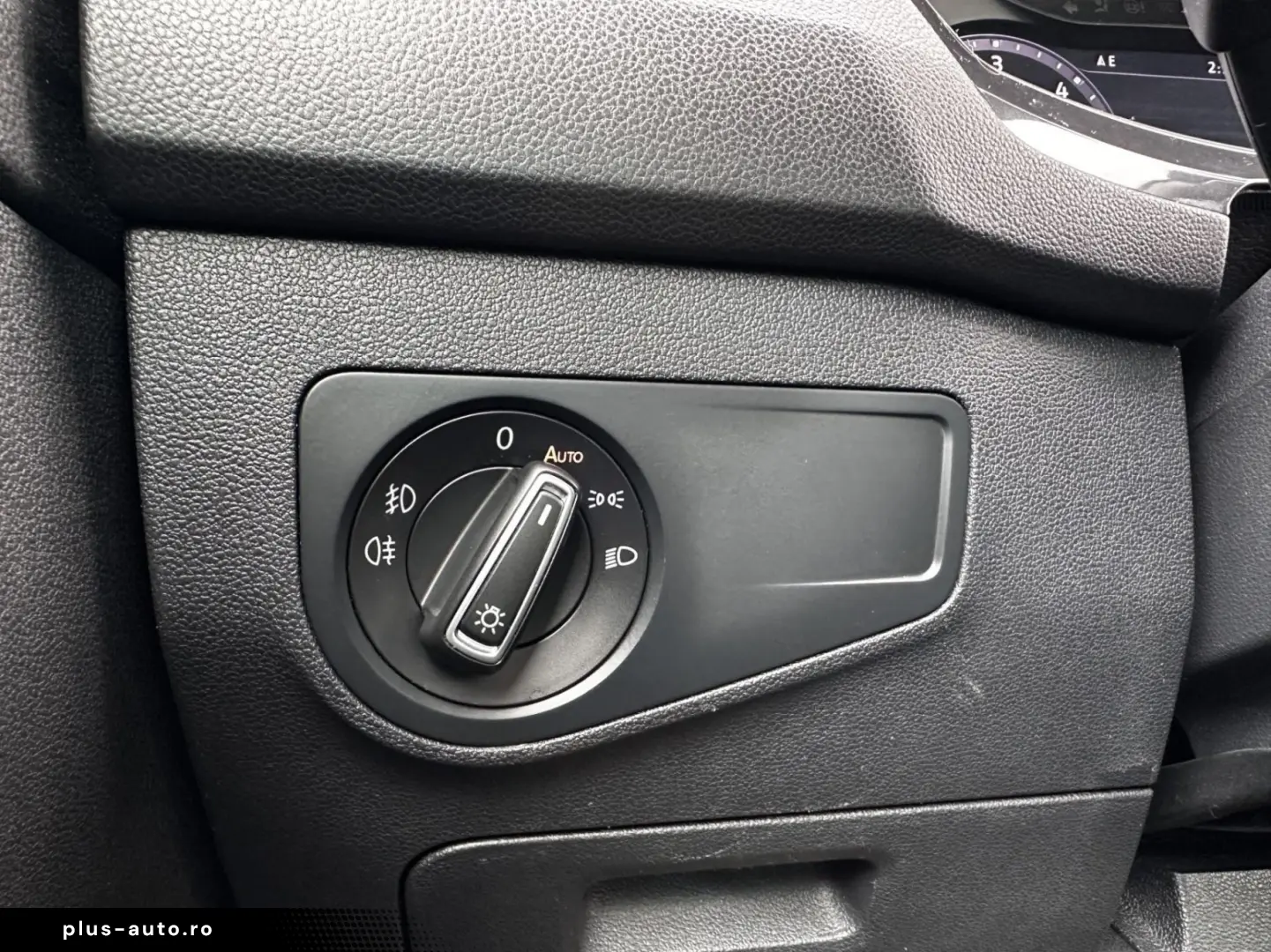 Volkswagen Tiguan Gen-Ii-2016