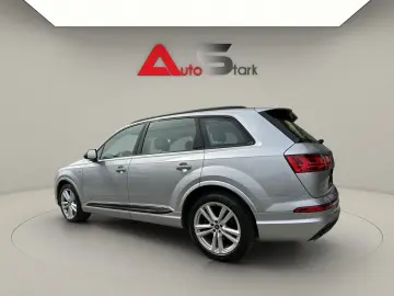 Audi Q7 Gen-4M-2015