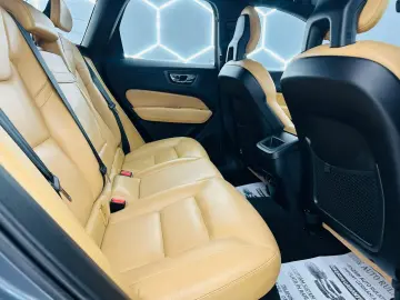 VOLVO Xc-60 2019 2.0D E6 4X4 Garantie 12 Luni Rate Avans 0 D