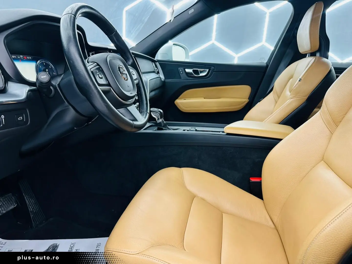 VOLVO Xc-60 2019 2.0D E6 4X4 Garantie 12 Luni Rate Avans 0 D