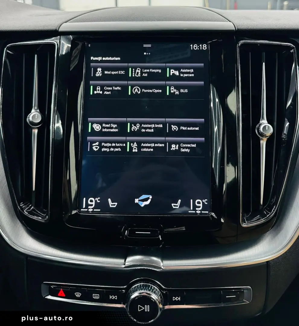 VOLVO Xc-60 2019 2.0D E6 4X4 Garantie 12 Luni Rate Avans 0 D