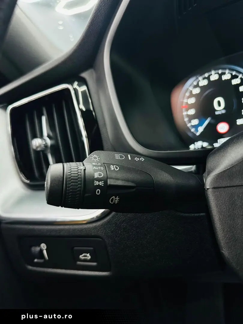 VOLVO Xc-60 2019 2.0D E6 4X4 Garantie 12 Luni Rate Avans 0 D