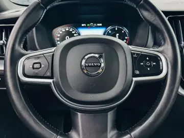 VOLVO Xc-60 2019 2.0D E6 4X4 Garantie 12 Luni Rate Avans 0 D