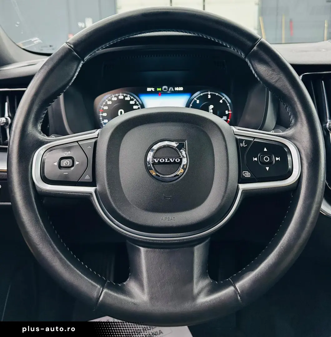VOLVO Xc-60 2019 2.0D E6 4X4 Garantie 12 Luni Rate Avans 0 D