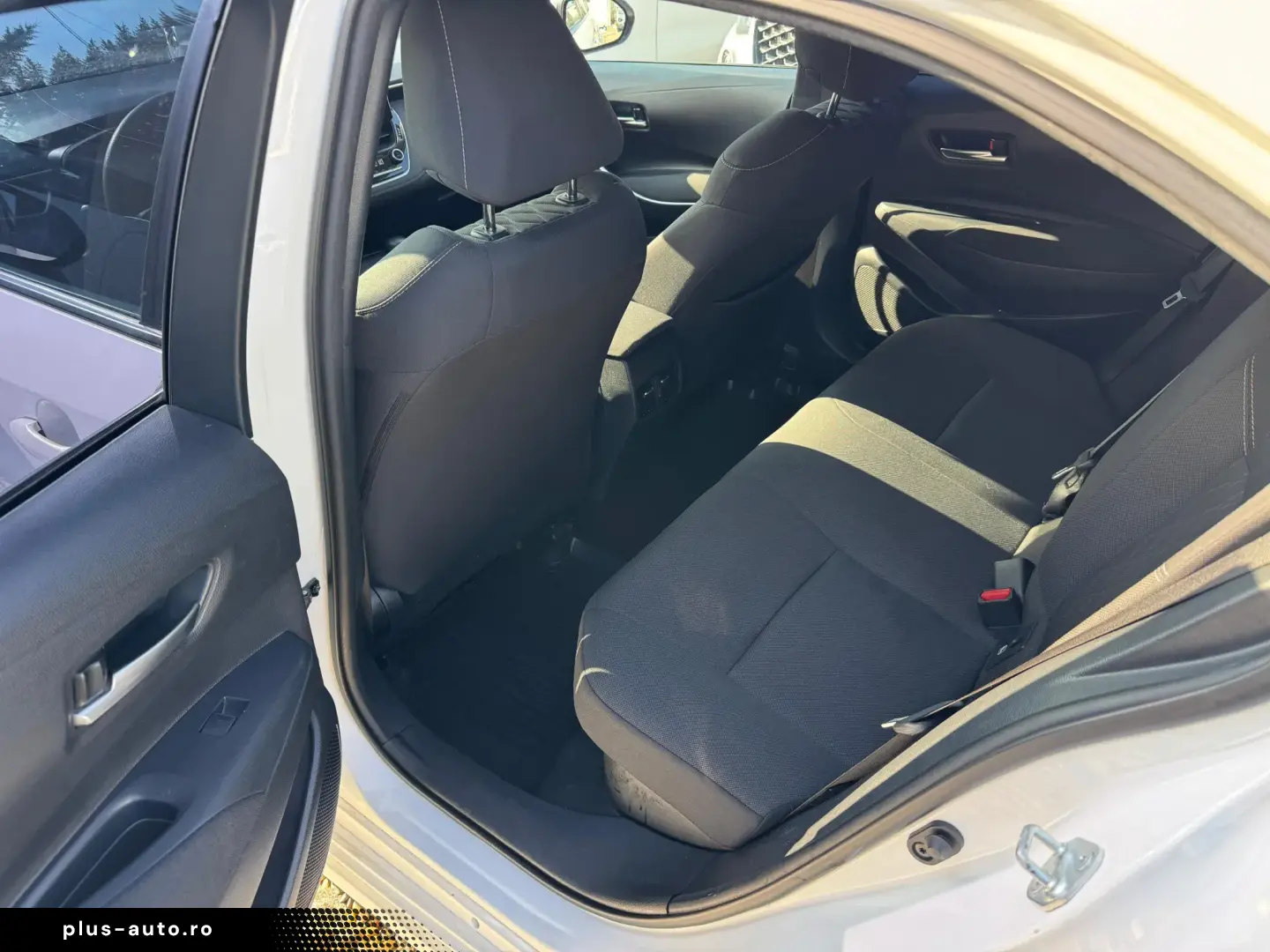 Sedan model 2022 CumpRoNouLeas Operat BusinessPlus TVA ded