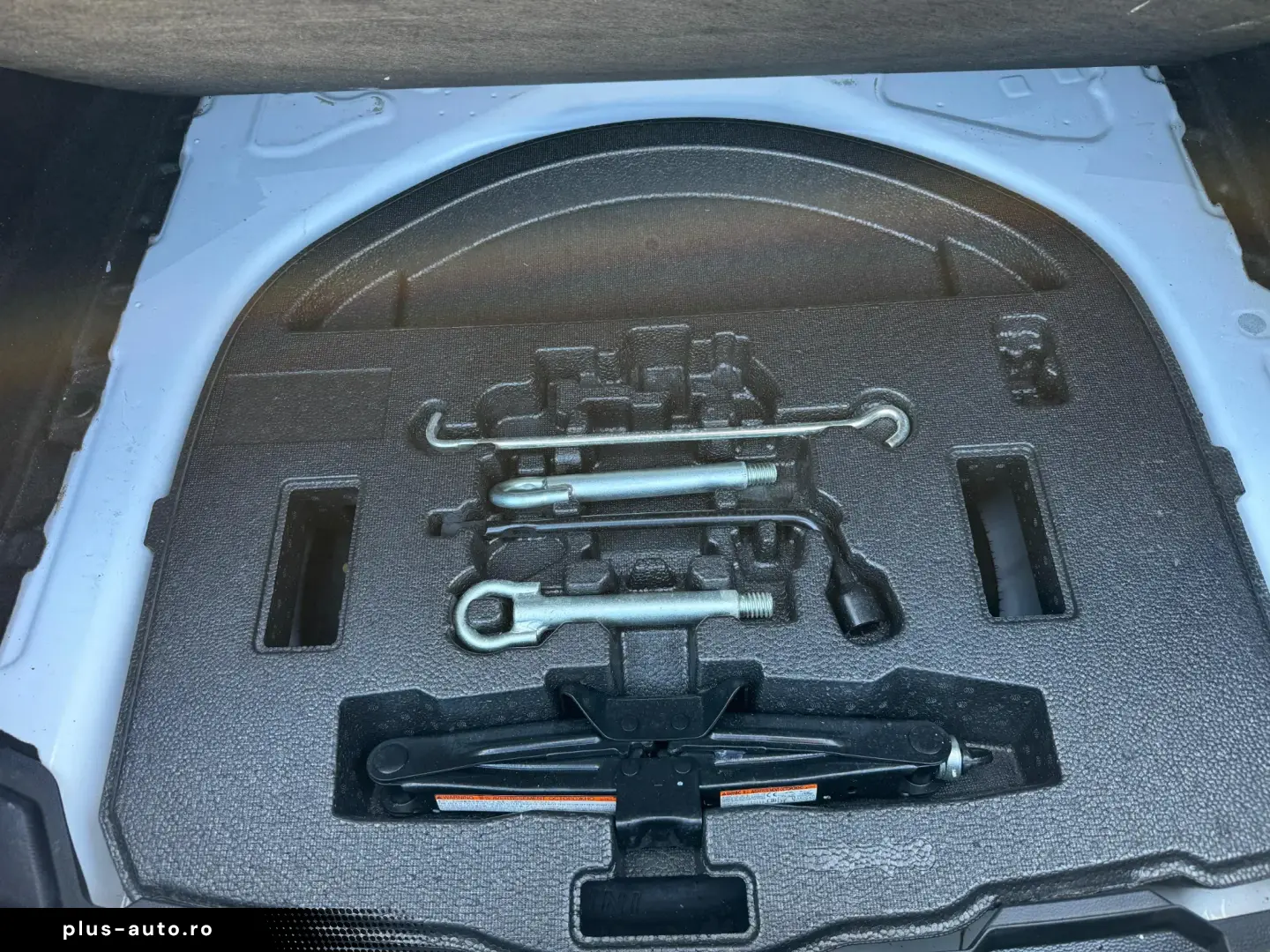 Sedan model 2022 CumpRoNouLeas Operat BusinessPlus TVA ded