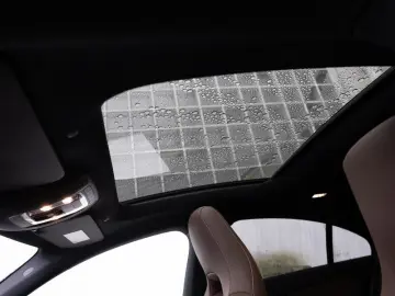 MERCEDES-BENZ CLA 220 d AMG-Sport MLB Pano Burm Distr Totw