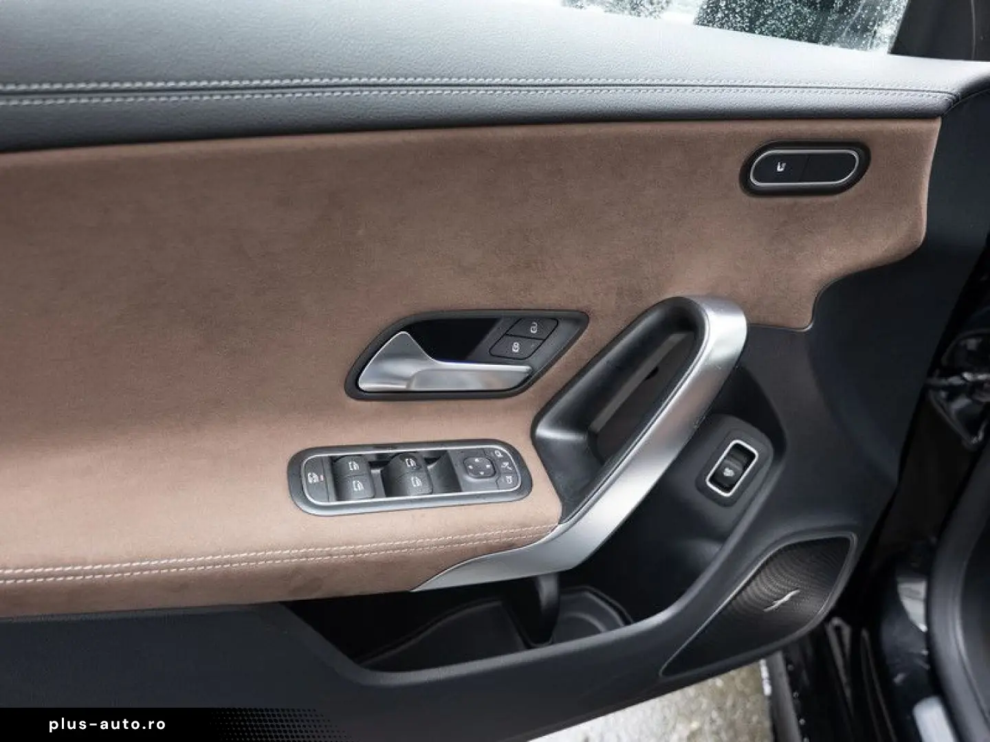 MERCEDES-BENZ CLA 220 d AMG-Sport MLB Pano Burm Distr Totw