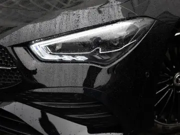 MERCEDES-BENZ CLA 220 d AMG-Sport MLB Pano Burm Distr Totw