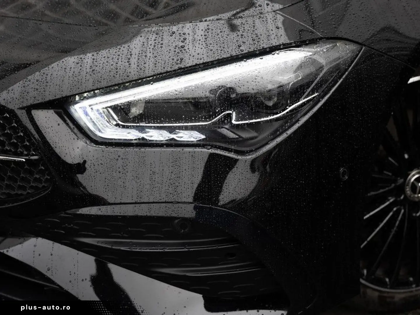 MERCEDES-BENZ CLA 220 d AMG-Sport MLB Pano Burm Distr Totw