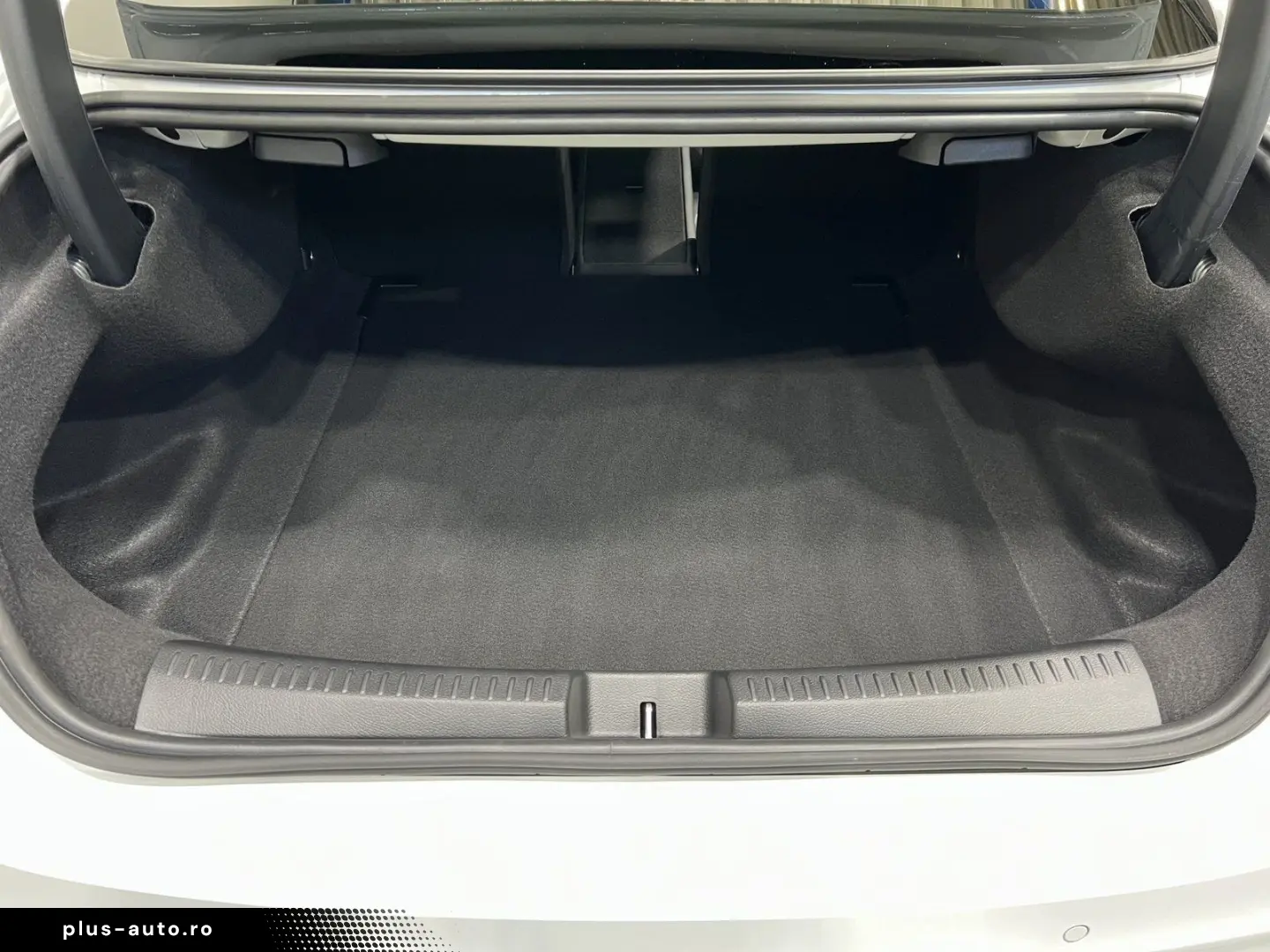 MERCEDES-BENZ CLA 220 d AMG Line Night MultiBeam Totwinkel