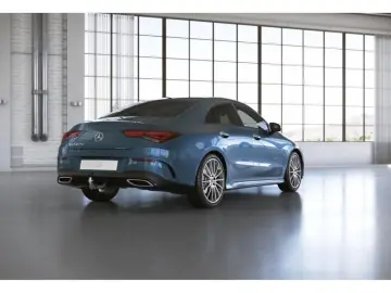 MERCEDES-BENZ CLA 220 d Coupé AMG-Sport Night Ambiente