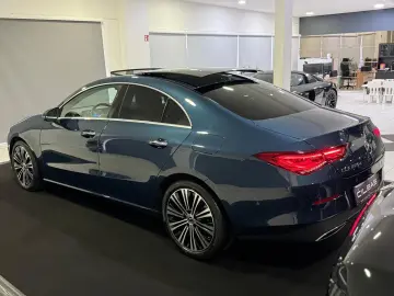 MERCEDES-BENZ CLA 220 d 4M URBAN  PANO MEMO SHZ LEDER 360