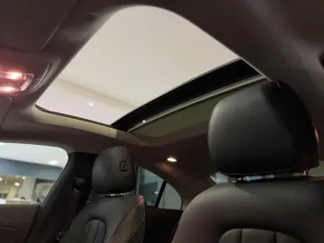 MERCEDES-BENZ CLA 220 d 4M URBAN  PANO MEMO SHZ LEDER 360