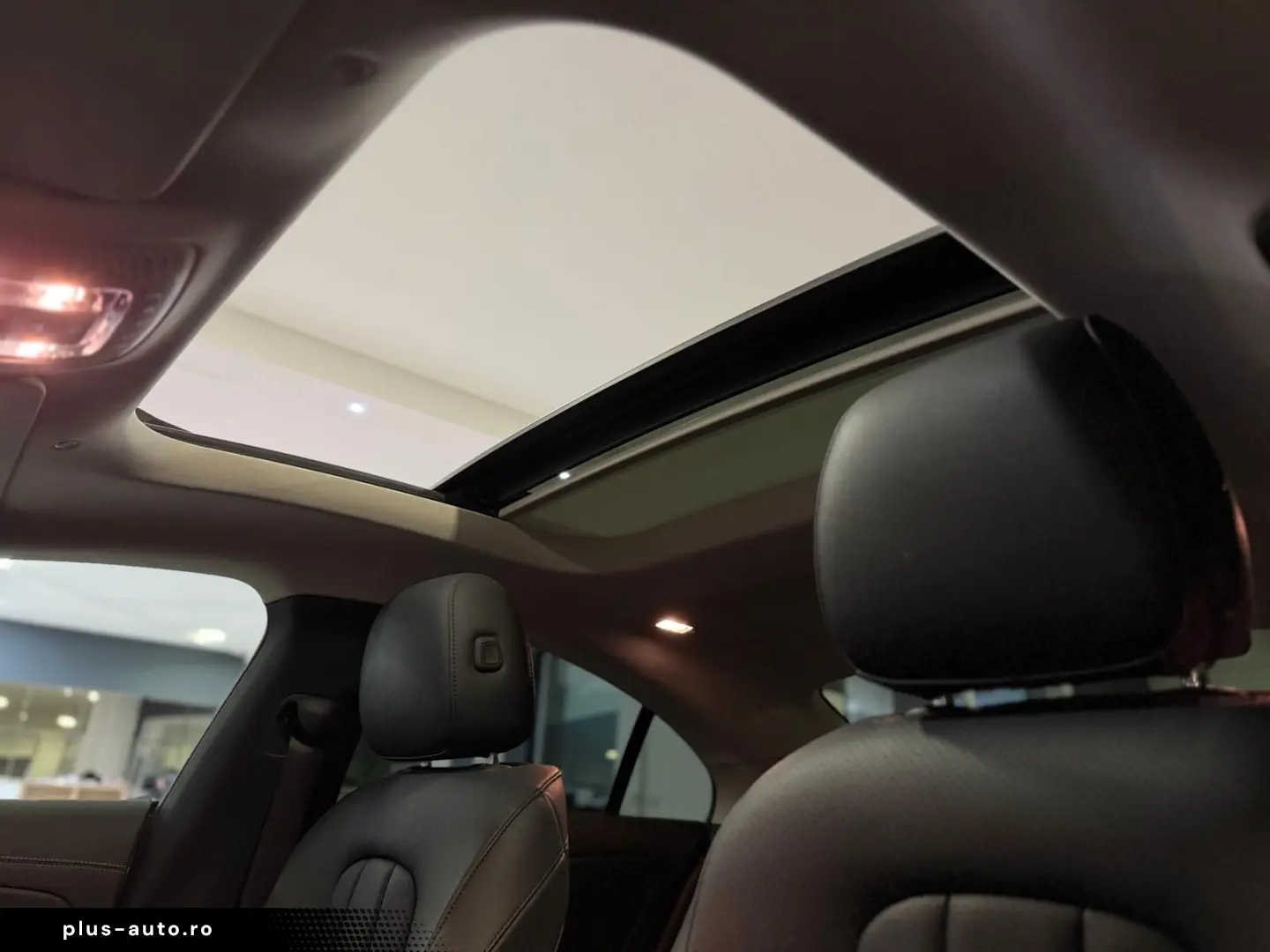 MERCEDES-BENZ CLA 220 d 4M URBAN  PANO MEMO SHZ LEDER 360