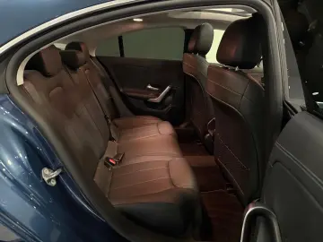 MERCEDES-BENZ CLA 220 d 4M URBAN  PANO MEMO SHZ LEDER 360