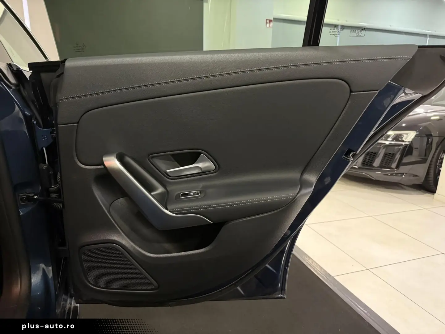 MERCEDES-BENZ CLA 220 d 4M URBAN  PANO MEMO SHZ LEDER 360