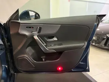 MERCEDES-BENZ CLA 220 d 4M URBAN  PANO MEMO SHZ LEDER 360