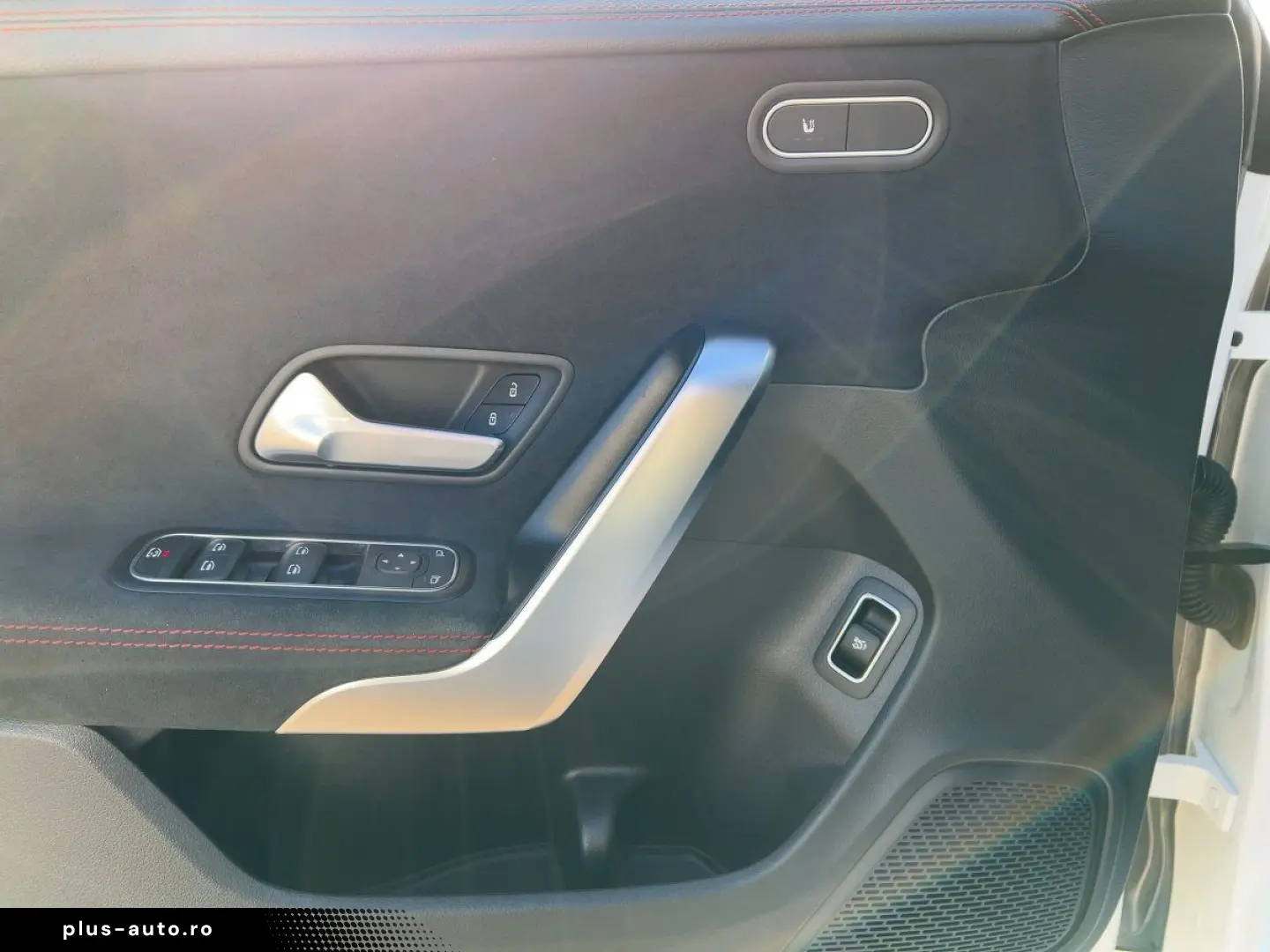 MERCEDES-BENZ CLA 220 d AMG Line LED Pano Sitzhz Carplay