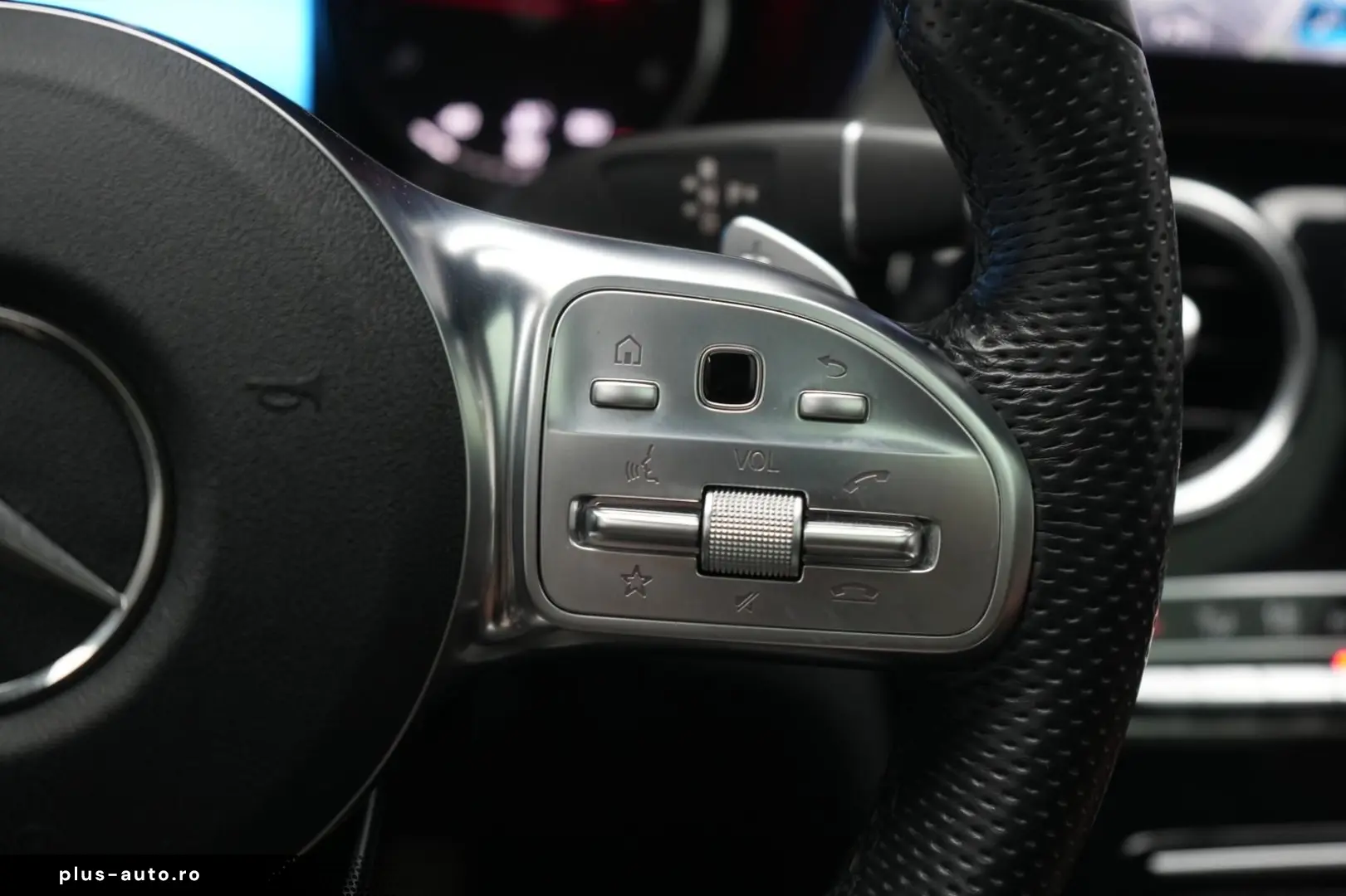 MERCEDES-BENZ GLC 220 d 4Matic 9G-Tronic AMG Leder Burmes