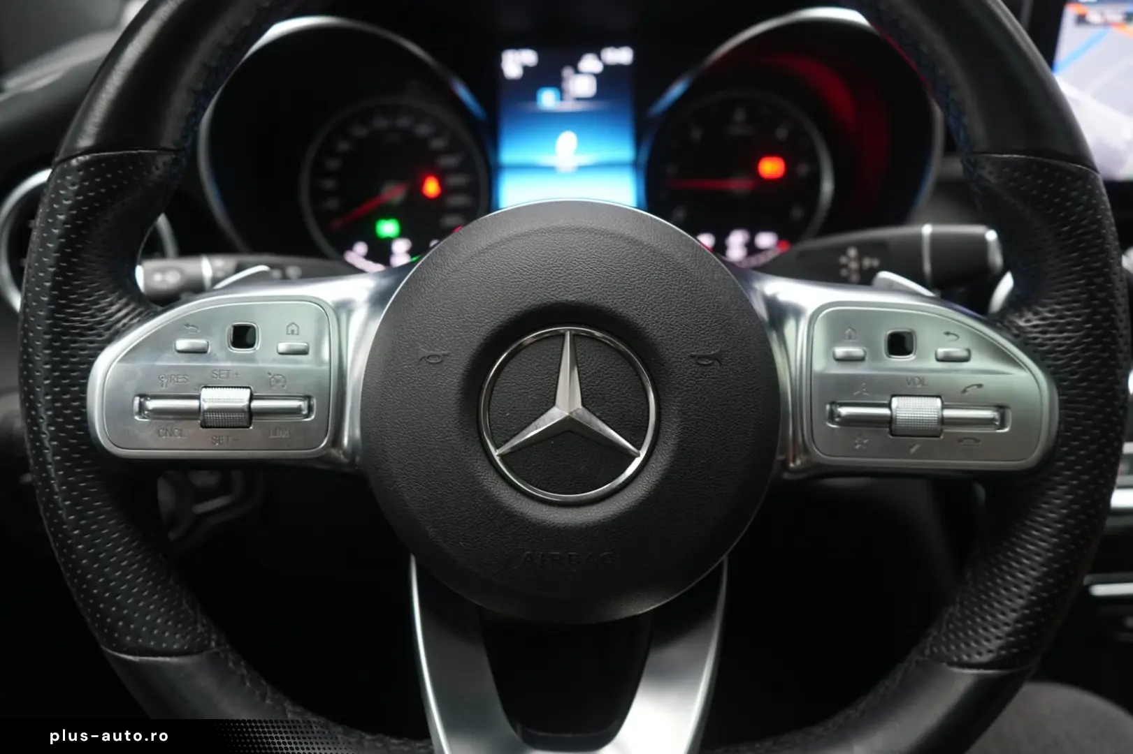 MERCEDES-BENZ GLC 220 d 4Matic 9G-Tronic AMG Leder Burmes