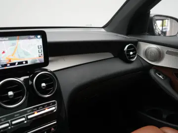 MERCEDES-BENZ GLC 220 d 4Matic 9G-Tronic AMG Leder Burmes