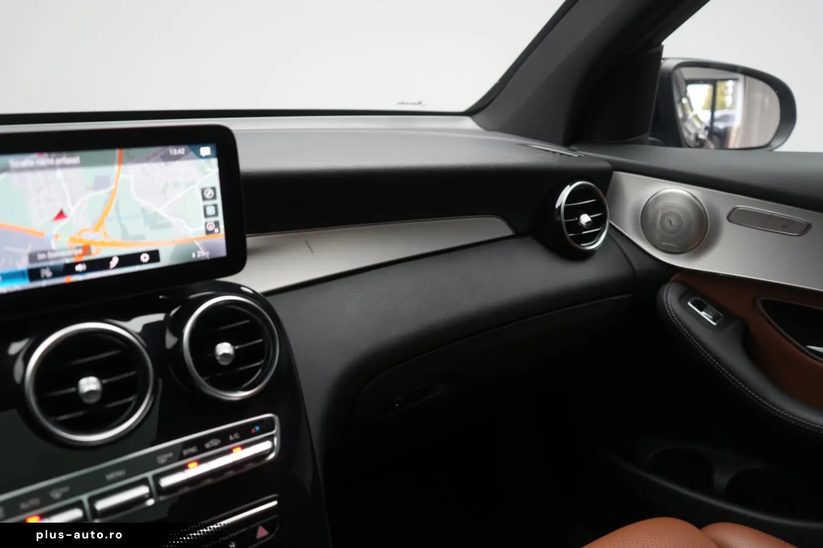 MERCEDES-BENZ GLC 220 d 4Matic 9G-Tronic AMG Leder Burmes