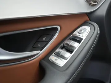 MERCEDES-BENZ GLC 220 d 4Matic 9G-Tronic AMG Leder Burmes