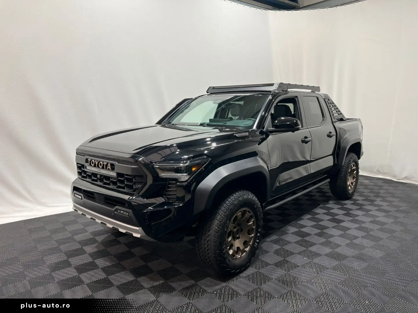 TOYOTA Tacoma Trail Hunter