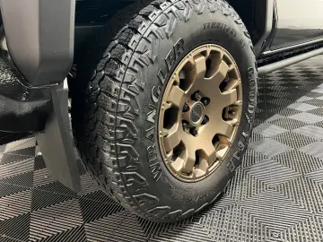 TOYOTA Tacoma Trail Hunter